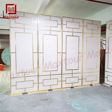 Goldenes Acrylhotel Blumenkulisse - Hochzeitsveranstaltungsdekorationen und Vorräte