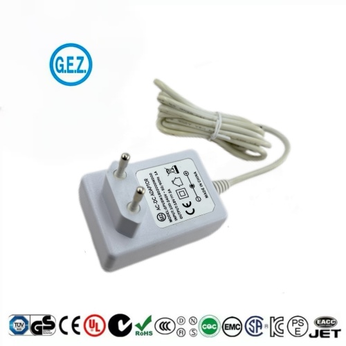 Aacairt cumhachd AC DC 18V 2a 2a