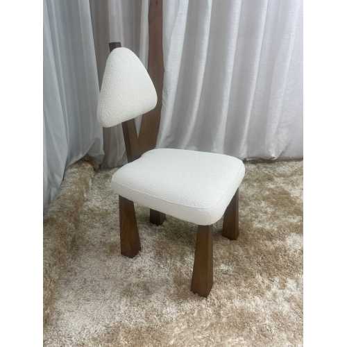 minimalist design chair with wooden legs for restaurant
