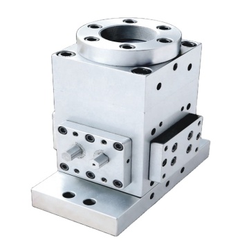 Optimizing Plastic Extrusion Processes: Selecting the Right Feed Block