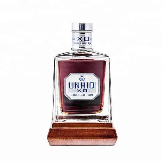 Embossed fancy 500 ml square glass bottle cork wholesale