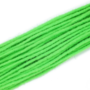 1B GRÜNe Dreadlock-Erweiterungen in verschiedenen Farbtönen
