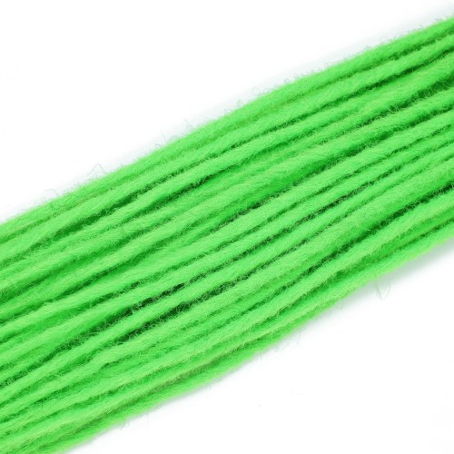1B GRÜNe Dreadlock-Erweiterungen in verschiedenen Farbtönen