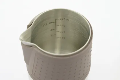 350ml Brown Silicone Insulated Hand-Held Stainless Steel Milk Foam Cup