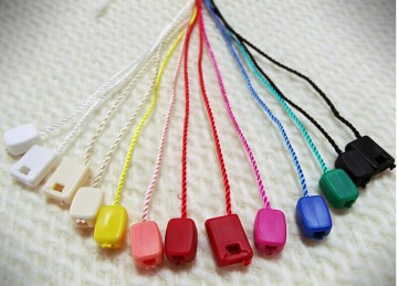 Nylon string tag for clothing