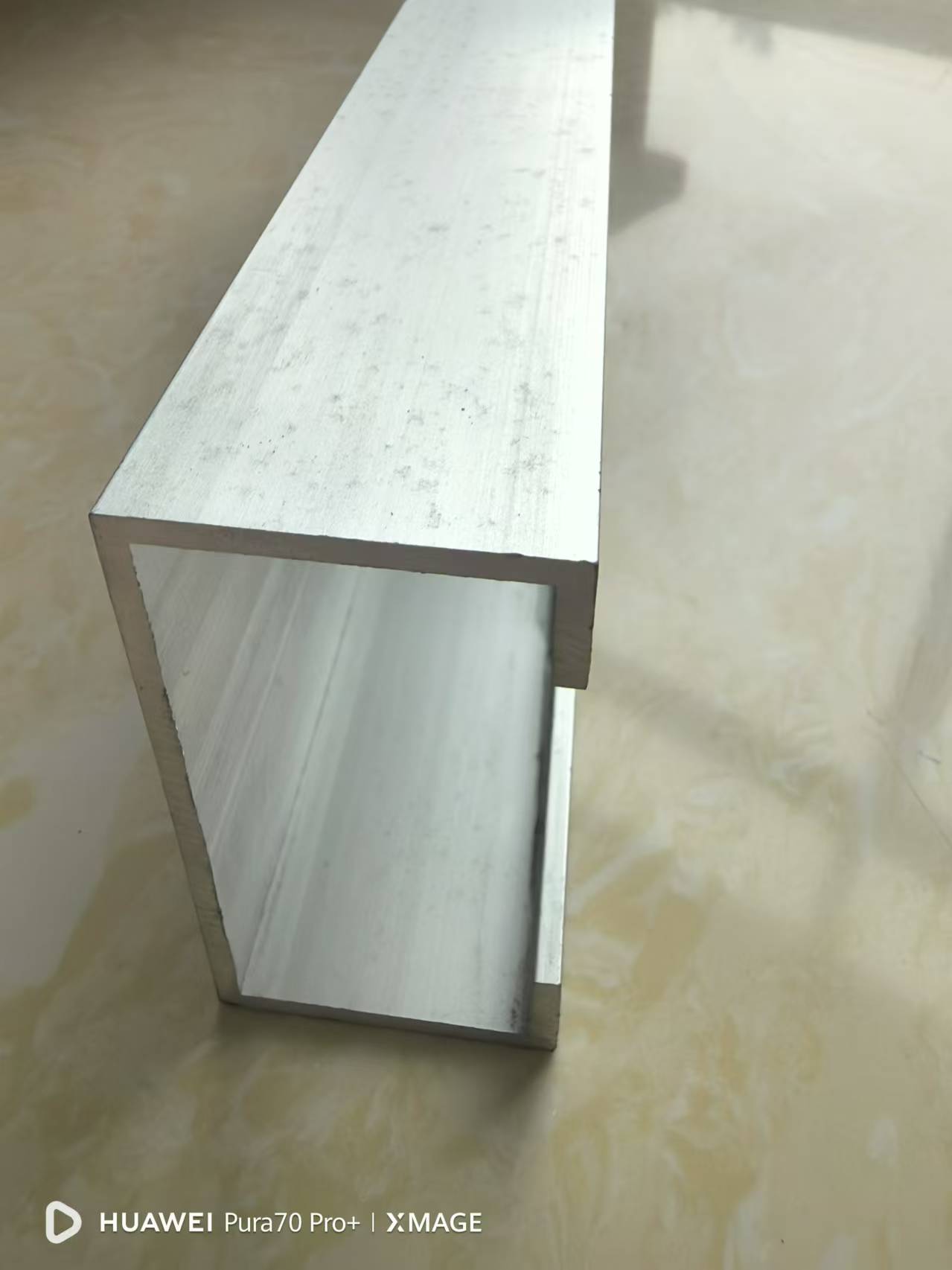Alimunum alloy anodized C profiles