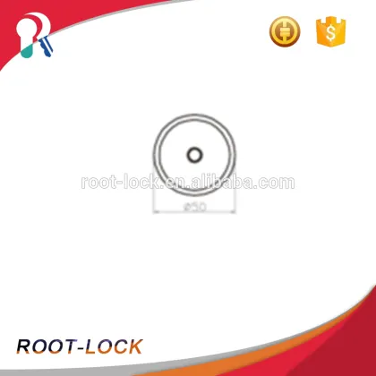 Round twist lock fasteners