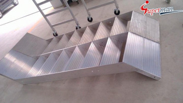 Customize Different Kinds of Aluminum Stair