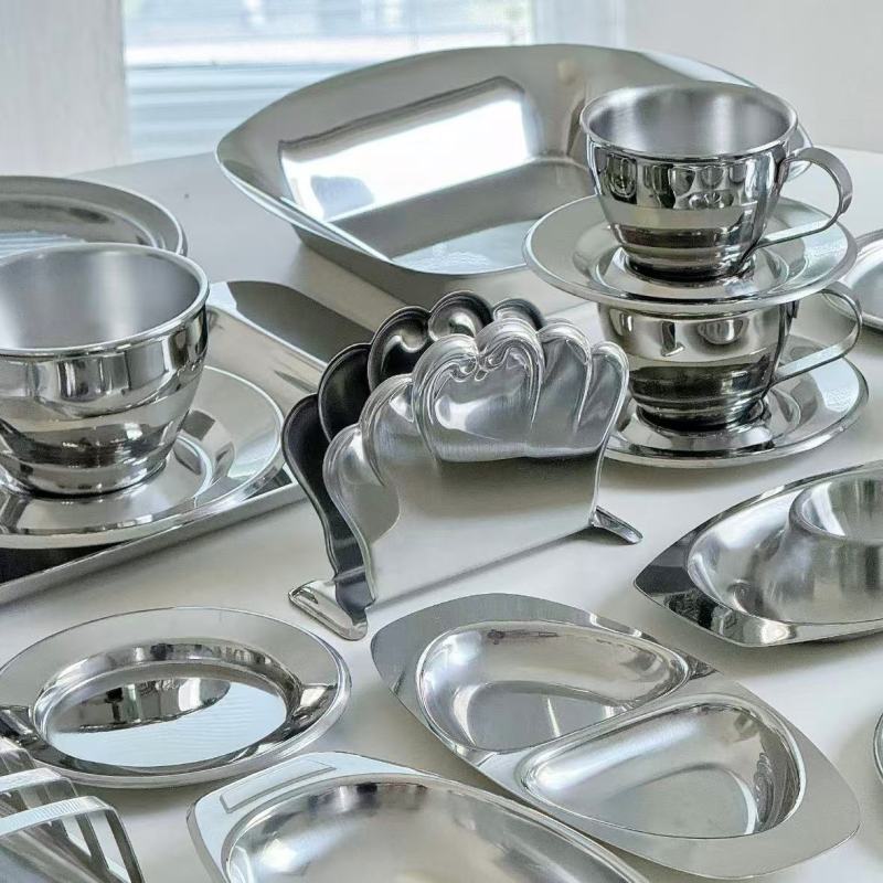 Stylish Metal Cutlery Set with Diverse Designs
