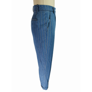 Damens tvättade jeans