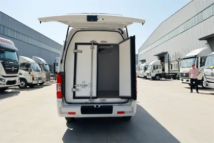 Foton 6cbm freezer box truck