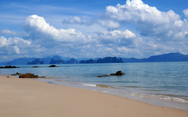 Koh_Yao_Yai__Beach_view_2