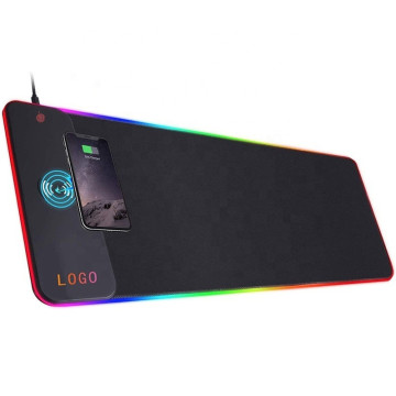 2024 Anime draadloos opladen RGB Gaming Mouse Pad