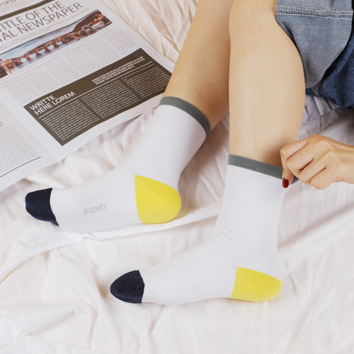 Cute color-block casual socks