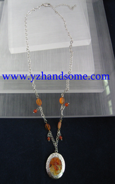 fashion necklace