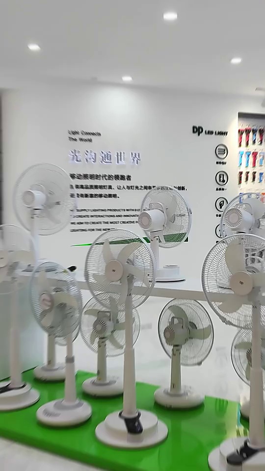 Household Standing Fan Pedestal Fan With Remote Control