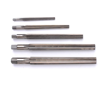 HSS Taper Shank Machine Tr chạy bộ "có thể được sử dụng hiệu quả làm tiêu đề cho truy vấn hoặc trang của công cụ tìm kiếm, nhưng nếu chúng ta đang tìm kiếm một tiêu đề được tối ưu hóa hoặc cụ thể hơn, chúng ta có thể xem xét:" Công cụ cắt máy Sh
