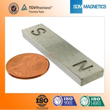 Barato personalizado permanente fuerte barra de Alnico Magnet