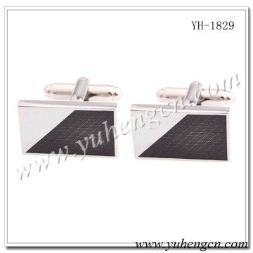 YH-1829 Elegant Classic Mens Black Checked Enamel Cufflinks