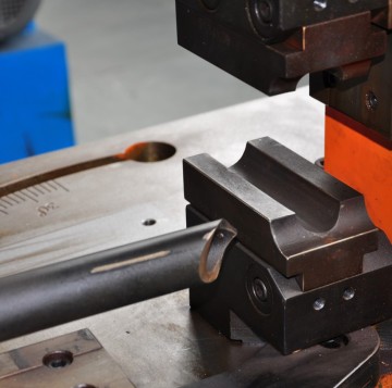 Single head arc punching machine Tube notching Machine