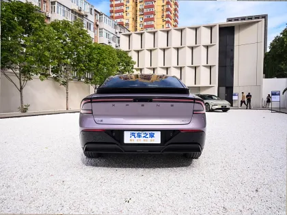 Luxury electric car Xpeng P7