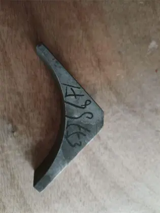 Triangular fixed block