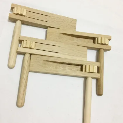 Rotatable Wood Castanet: An Innovative Orff Musical Instrument C02280