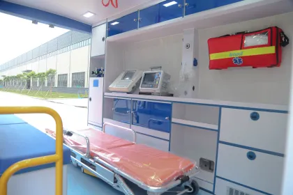 SAIC Maxus V90 Standard Negative Pressure Ambulance: Hospital ICU Ambulance Car for Sale