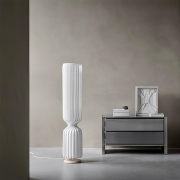 Nordic Modern Floor Lamp with LED Light Source