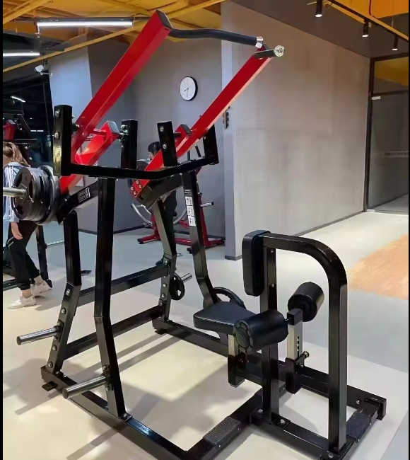 Iso-Lateral Front Lat Pulldown