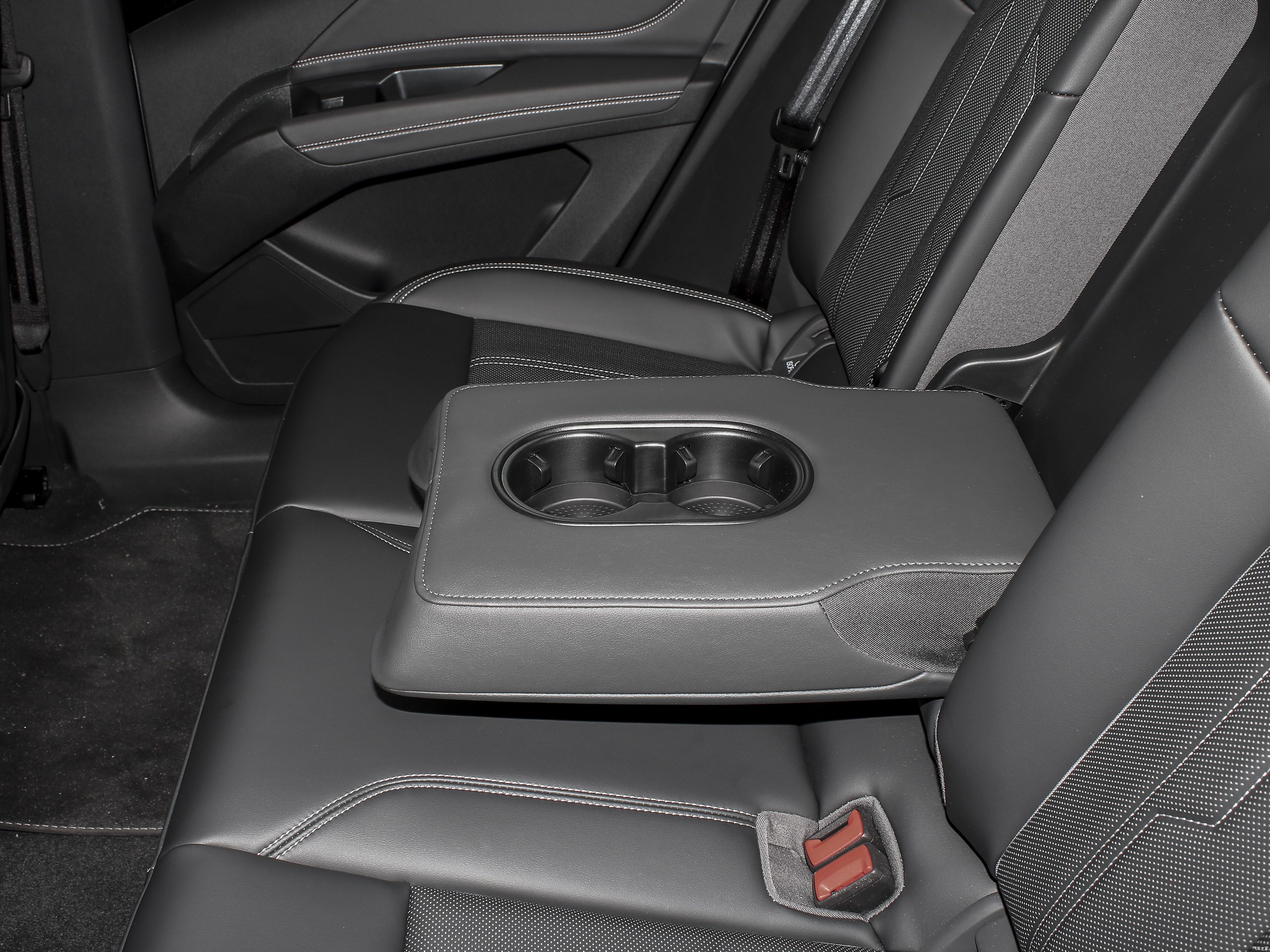 AudiQ4 e-tron 11