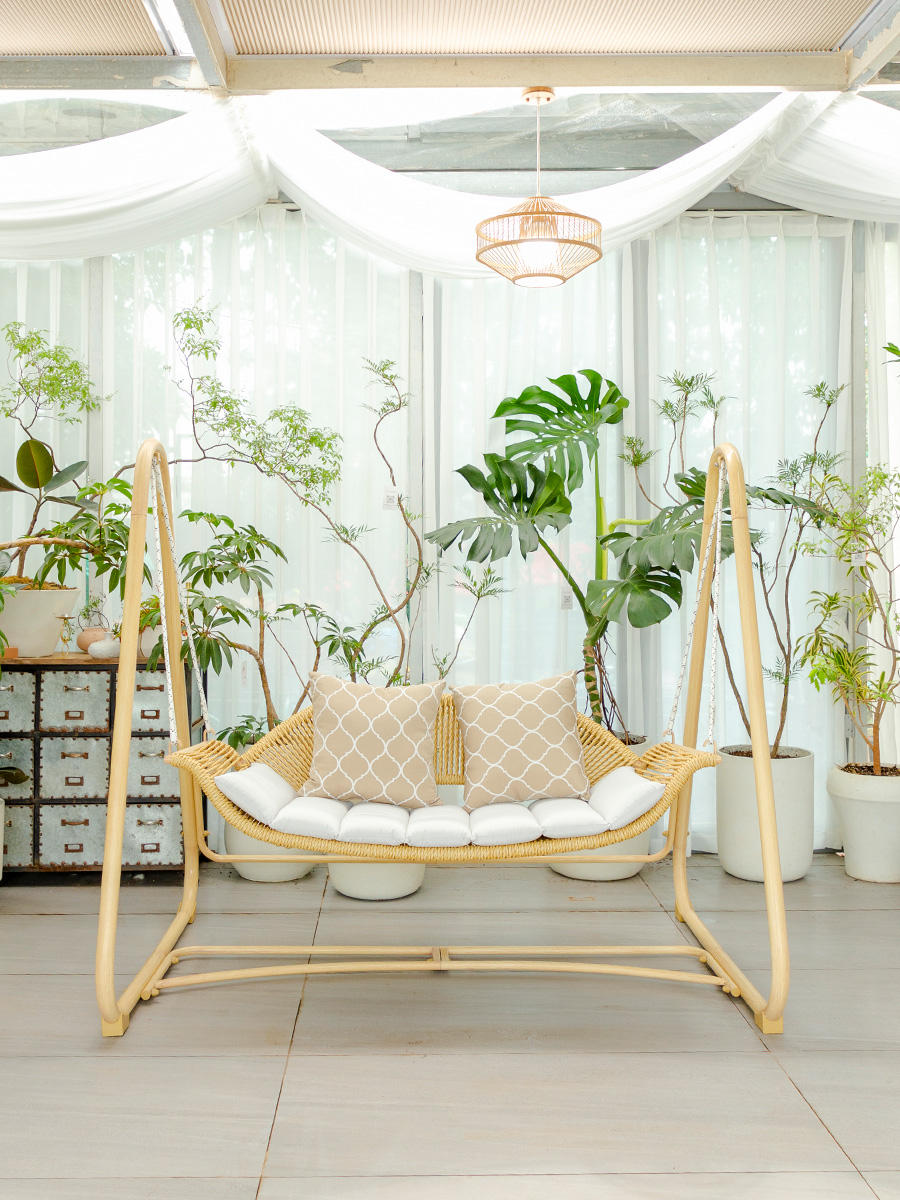 outdoor swing chair