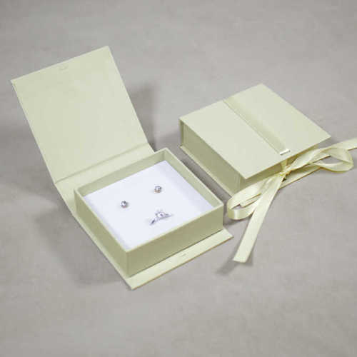 Premium Magnetic Closure Jewelry Box Custom Designs Logo