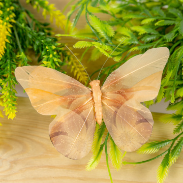 Jardín de infantes de manualidades de mariposas