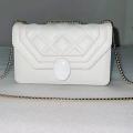 Bolso de cuerpo cruzado de mujer de moda blanca