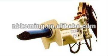 Tunnel way hydraulic hammer