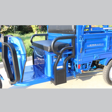 large cargo using electric cargo tricycle