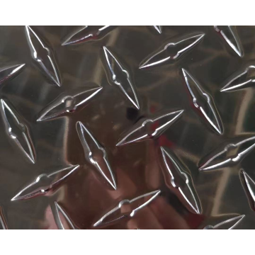 Placa quadriculada antiderrapante 5052