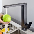 Гибкий смеситель для раковины Поворотный кухонный кран на 360