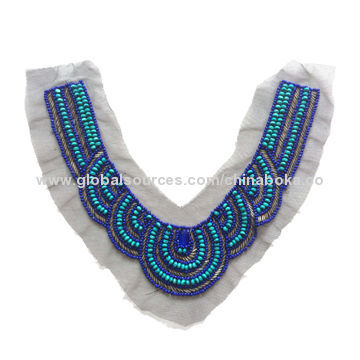 Beaded collarNew