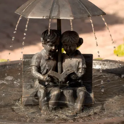 Children shaped sculptures Bronze Boy and Girl Umbrella Fountain