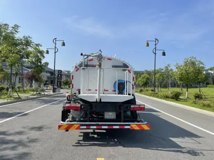 Dongfeng Electric Retractable Street Road Sweeper Truck
