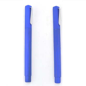 Stylo à boule de triangle en plastique avec une surface en caoutchouc Clip métallique pour le bureau