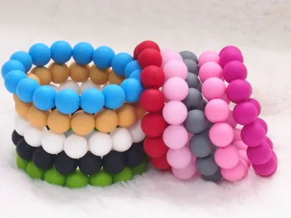 Wholesale Customized Charm Silicone Charm Bead Bracelet For Activities