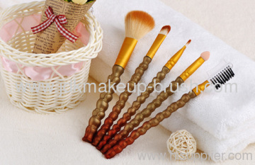 Beauty 5pcs Portable Makeup Brush Set With Pouch, Oem /odm Are Available 