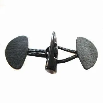 Horn toggle buttons for garment