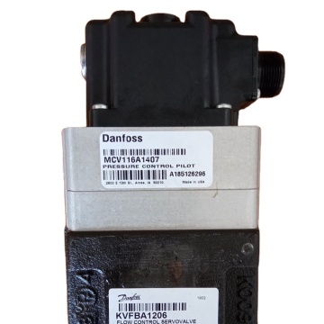 मूल Sauer Dan Foss PVG120 हाइड्रोलिक आनुपातिक वाल्व 157B4028 155G4284