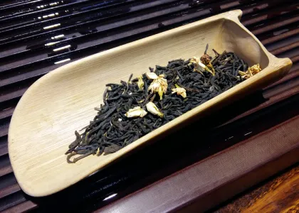 Yunan Pu Er Black Tea with Jasmine Flower