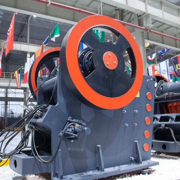 Impact Stone Crusher Sand Stone Crusher Machine with Capacity 110-250 TPH