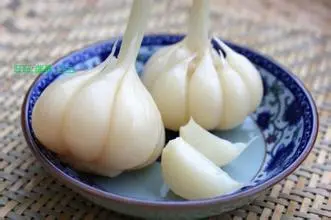 salty garlic, pickled garlic